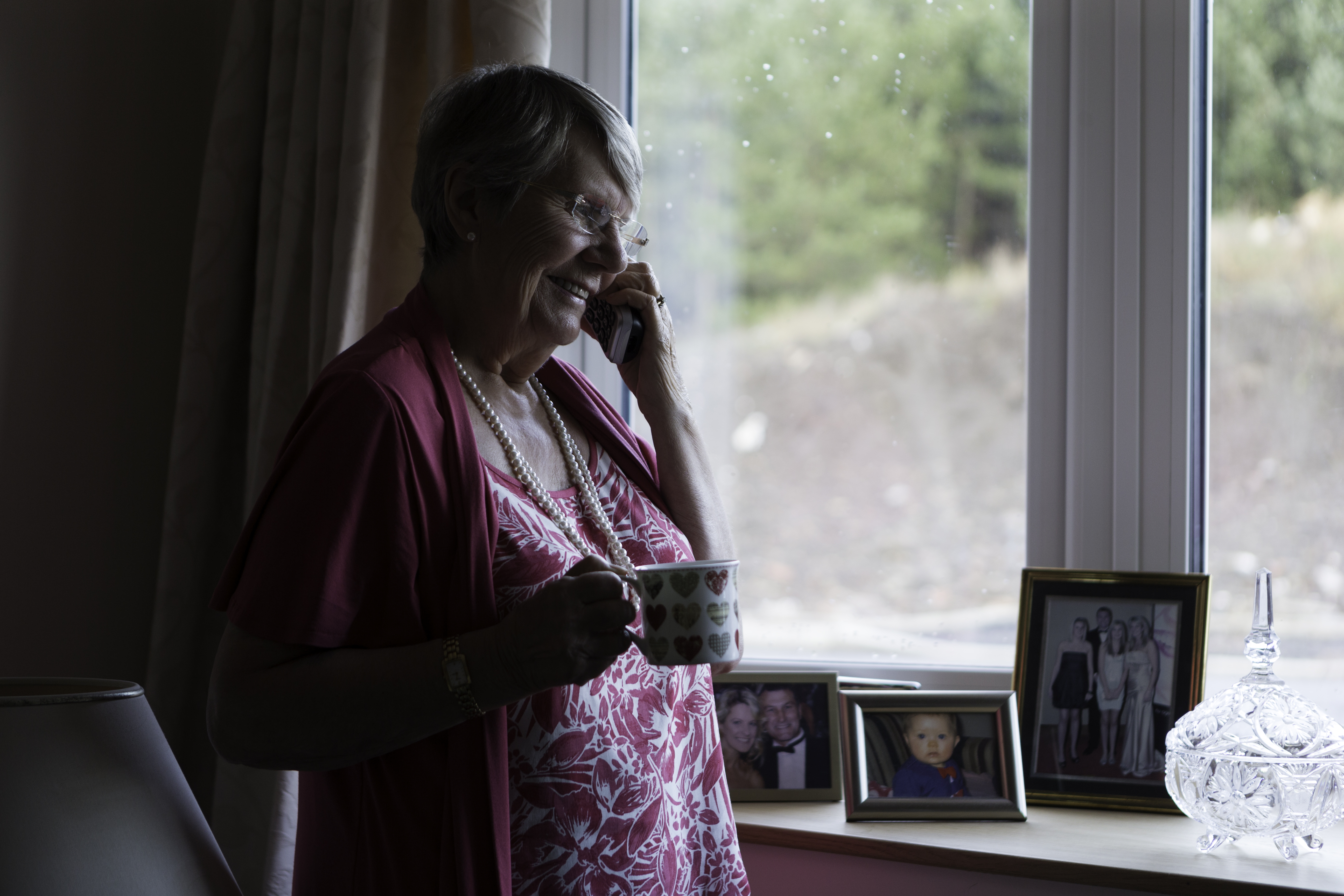 Lady talking on the phone